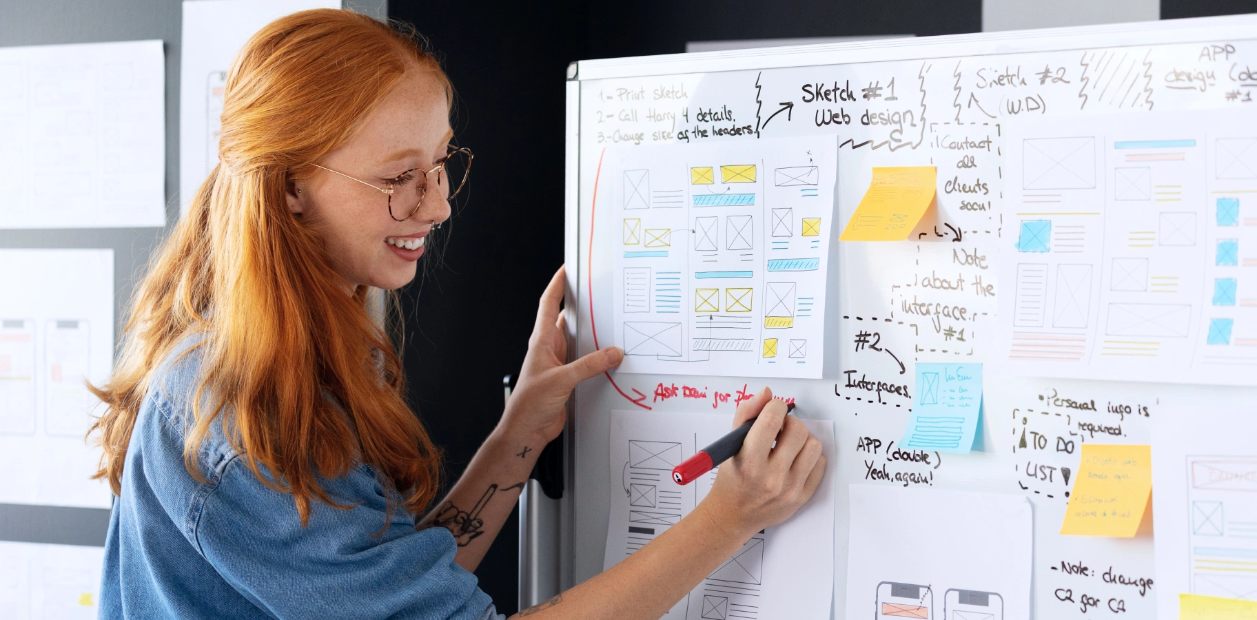 UX designer mapping multimodal user journey for voice chat and visual input