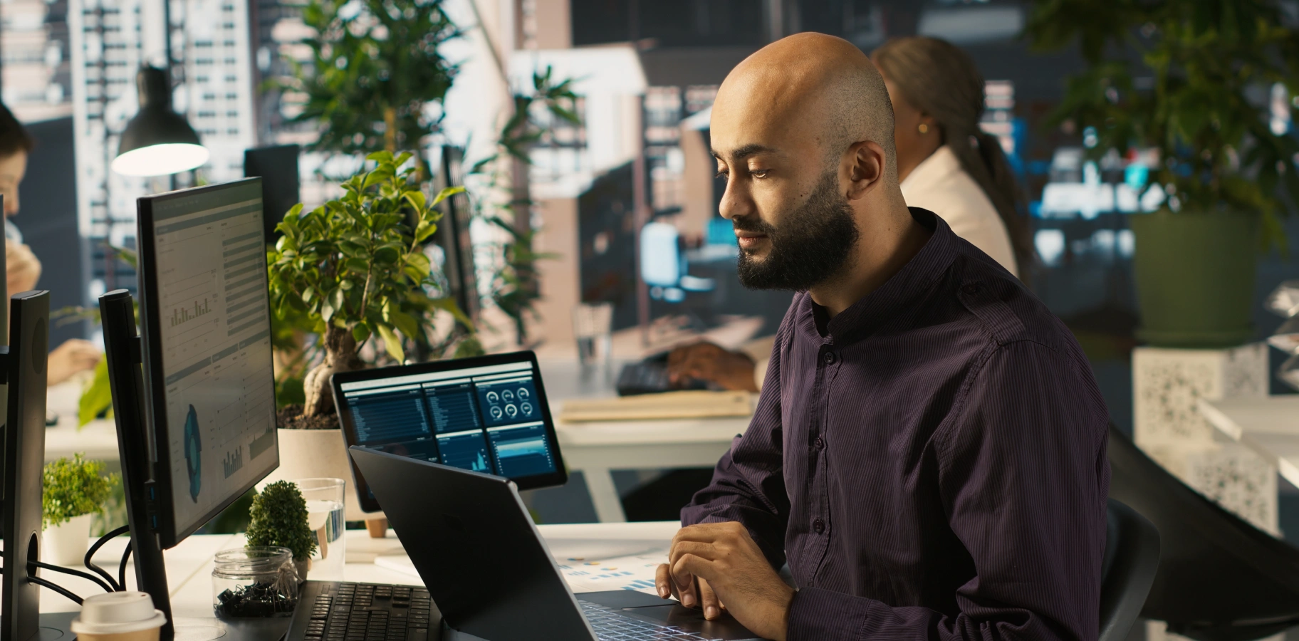 Middle developer using AI coding tools